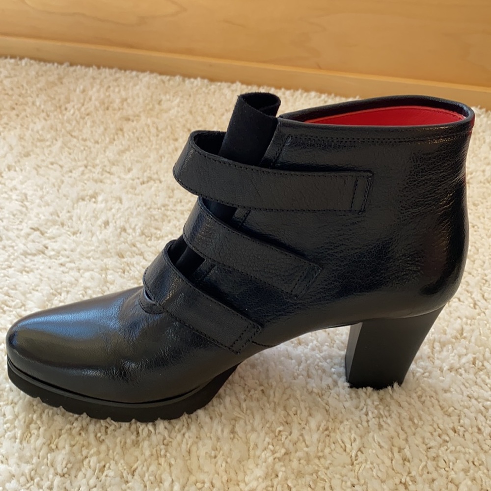 Pas de rouge boots - Picture 3 of 4